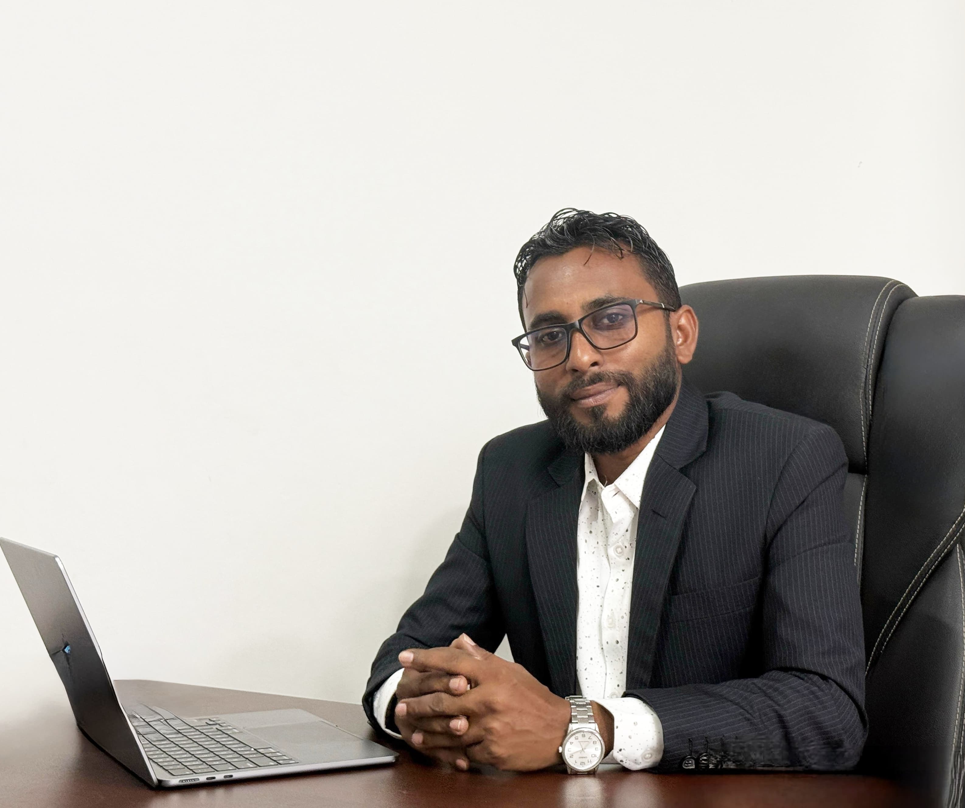 Manura Aluthge - CEO